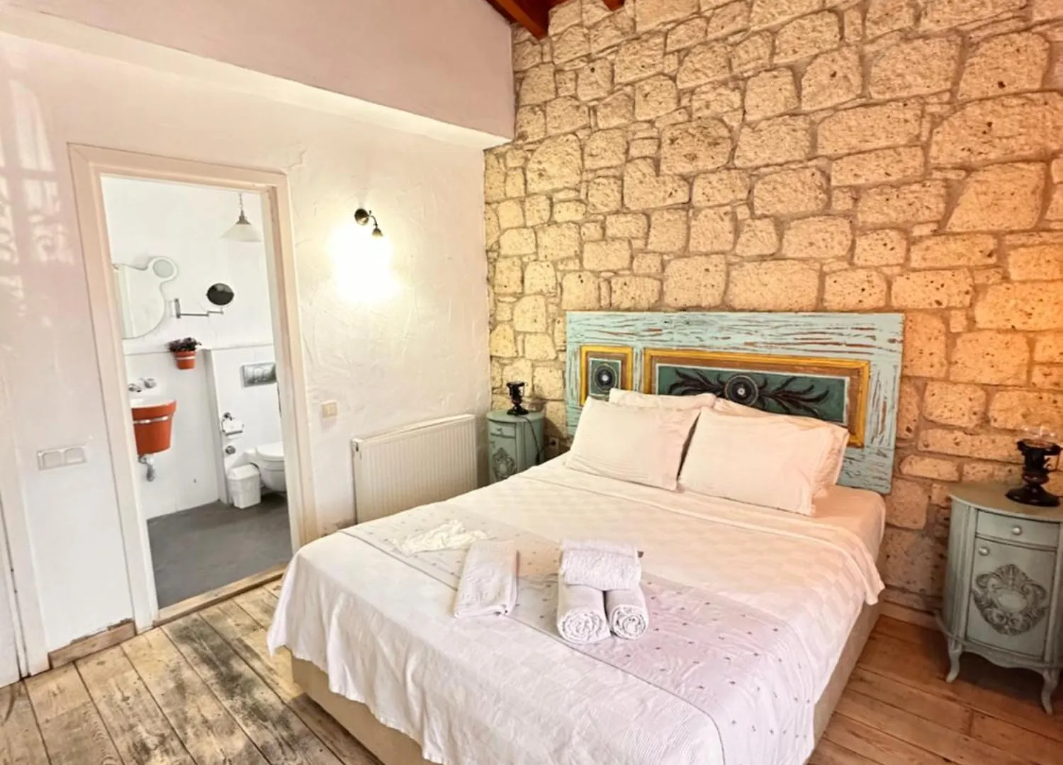 Asma Han Alacati Çeşme